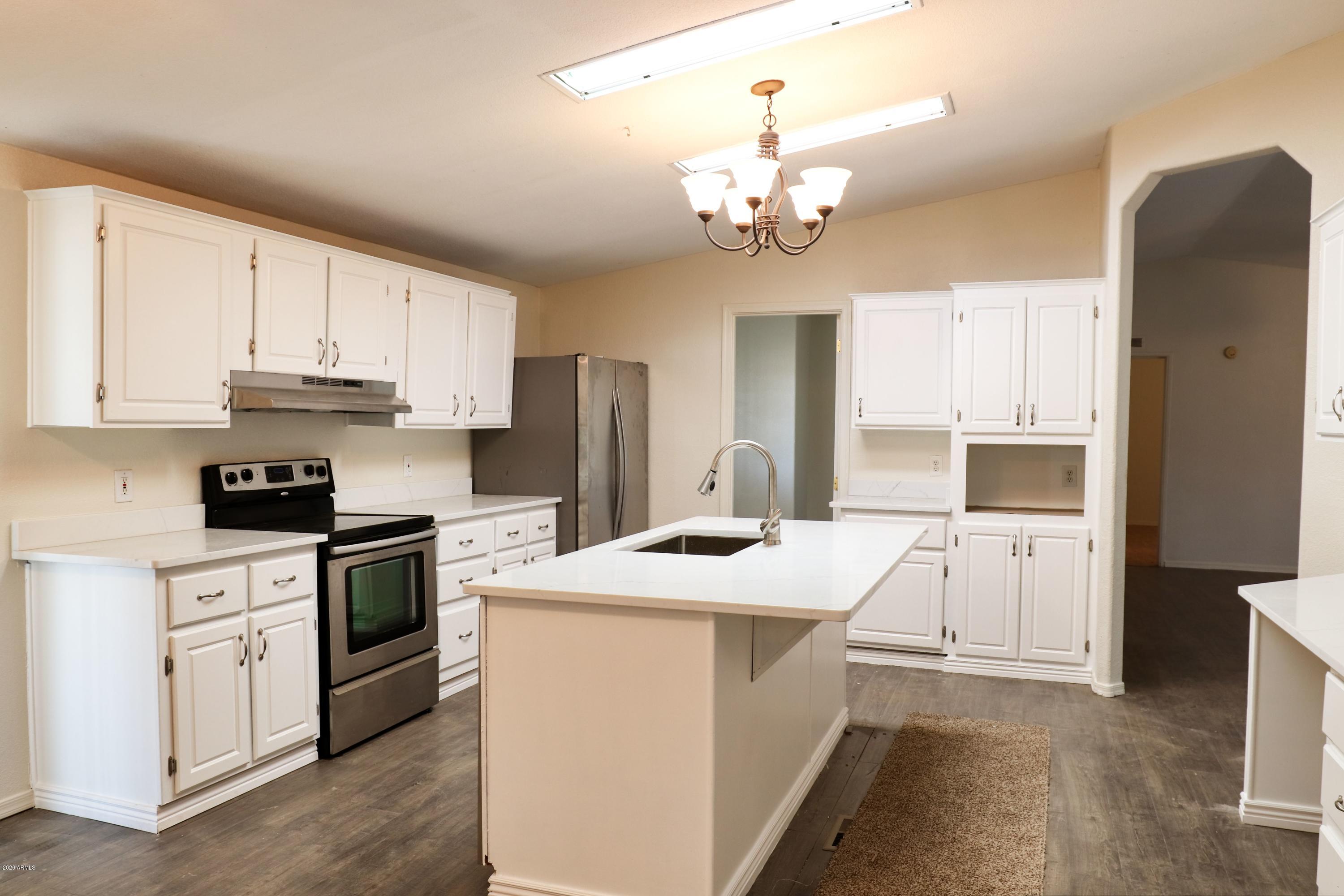 26916 North Aladdin Road Florence, AZ 85132 - Photo 1 of 24 Kitchen 3