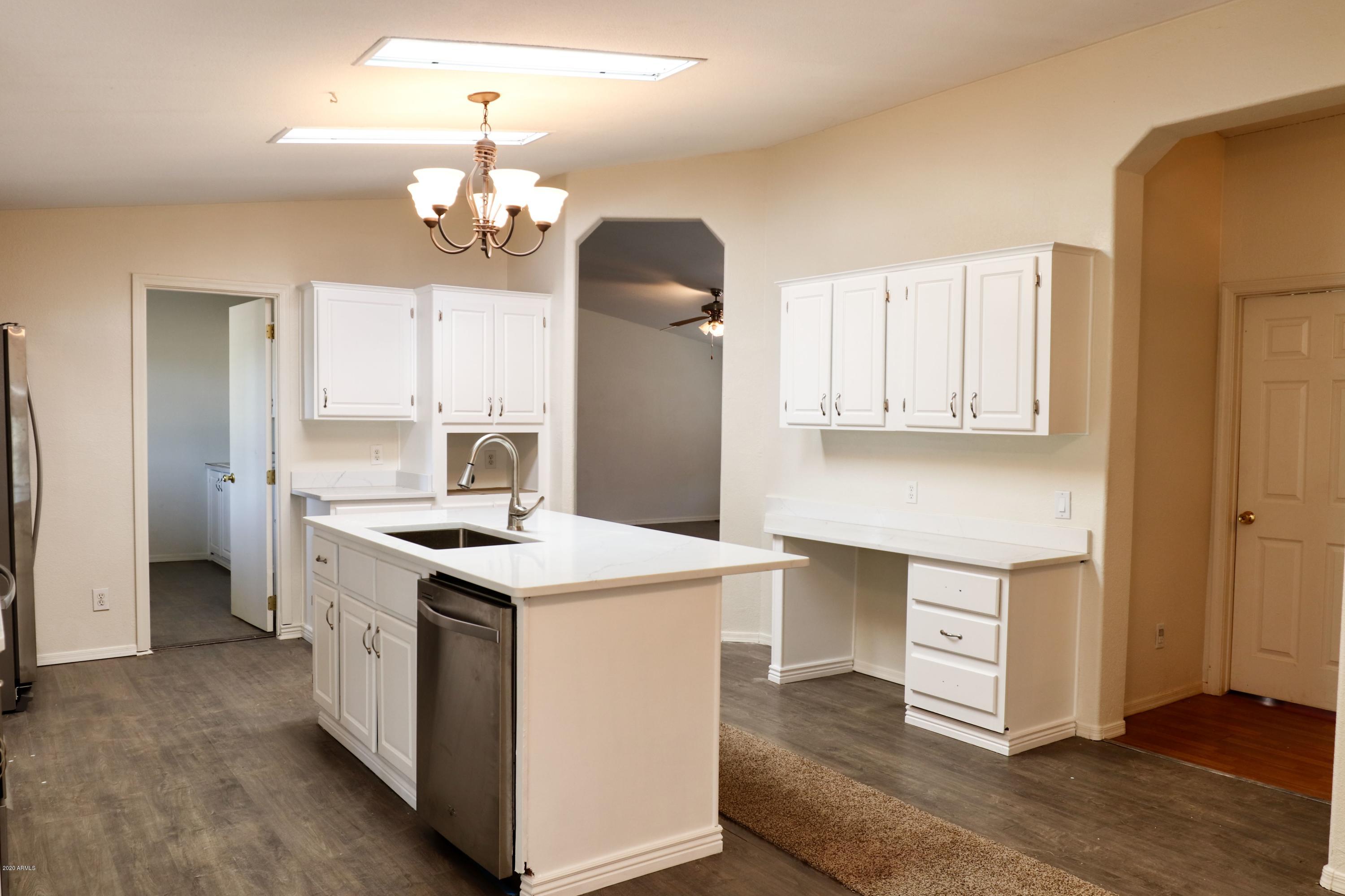 26916 North Aladdin Road Florence, AZ 85132 - Photo 4 of 24 Kitchen 4