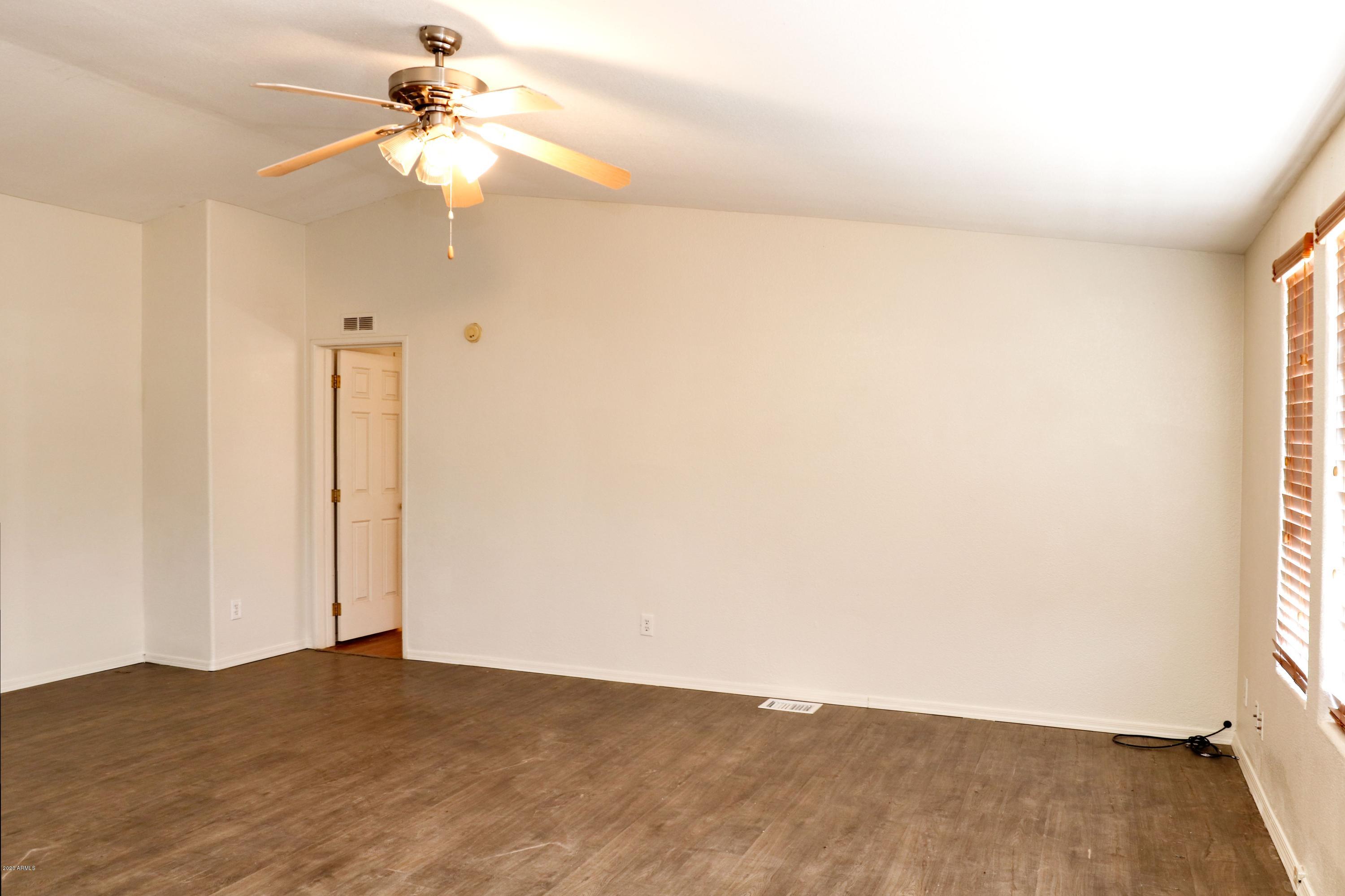 26916 North Aladdin Road Florence, AZ 85132 - Photo 7 of 24 Family Room 3
