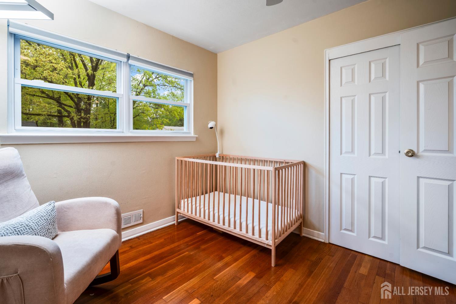 12 Barrie Road East Brunswick, NJ 08816 - Photo 16 of 27