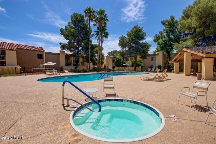 4201 East Camelback Road, Unit 67 Phoenix, AZ 85018 - Photo 4 of 23 20150511190044156024000000-o
