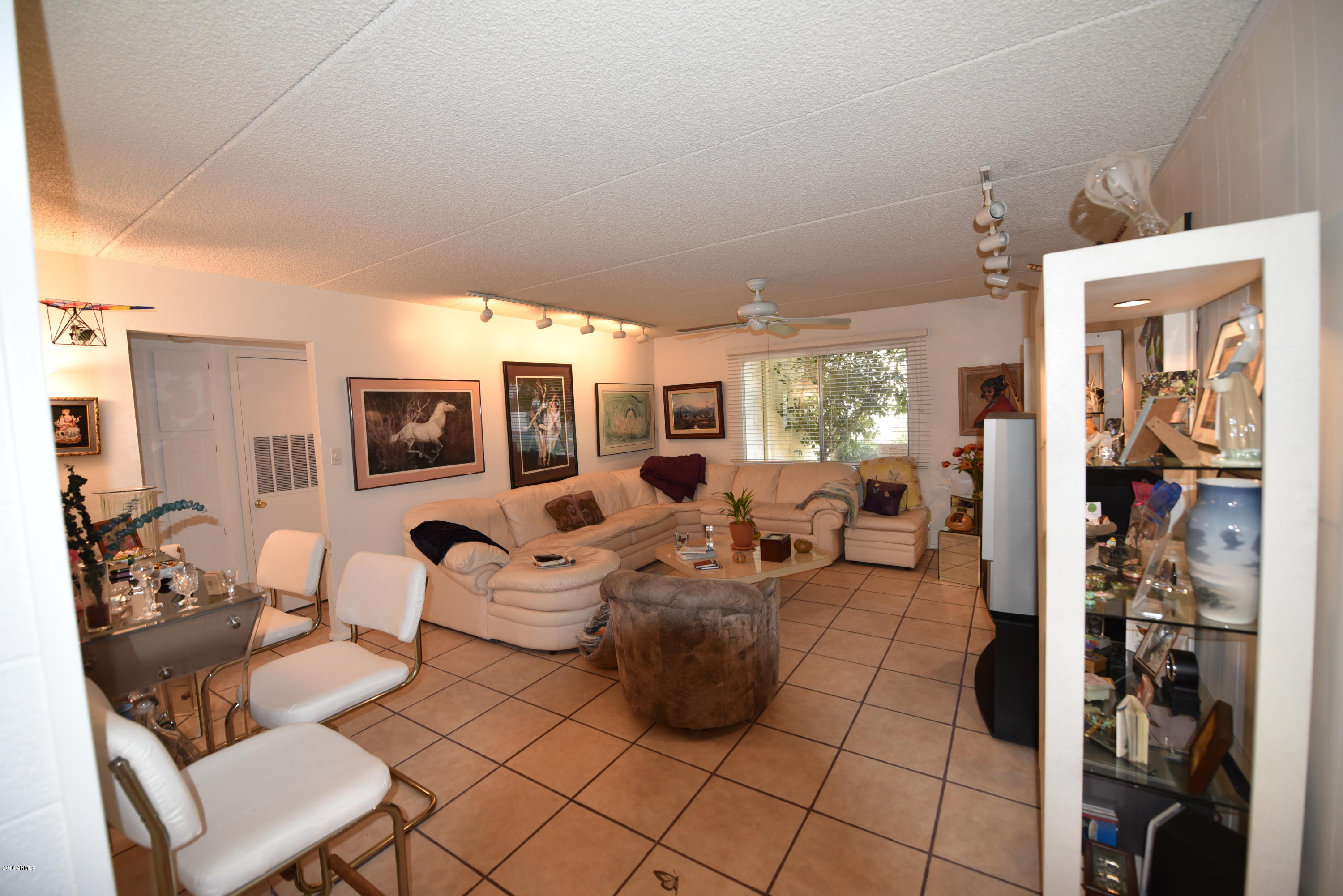 4201 East Camelback Road, Unit 67 Phoenix, AZ 85018 - Photo 8 of 23 DSC_0174