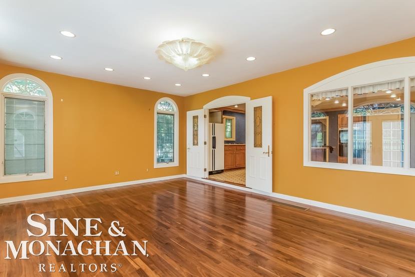 21 Hawthorne Road Grosse Pointe Shores, MI 48236 - Photo 22 of 80