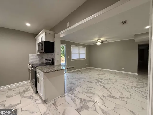 $1,650 | 1576 Carolyn Drive Southwest, Unit B, Stone Mountain, GA 30087