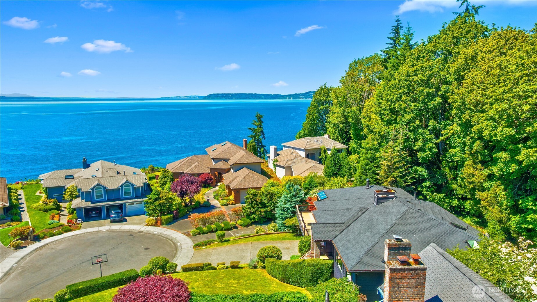 7723 168th Place Southwest Edmonds, WA 98026 - Photo 35 of 38