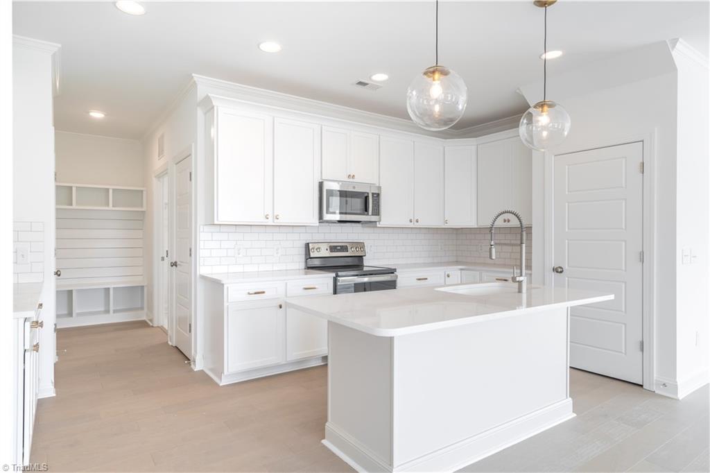2051 Welden Ridge Road Kernersville, NC 27284 - Photo 15 of 50 Beautiful Fresh Kitchen