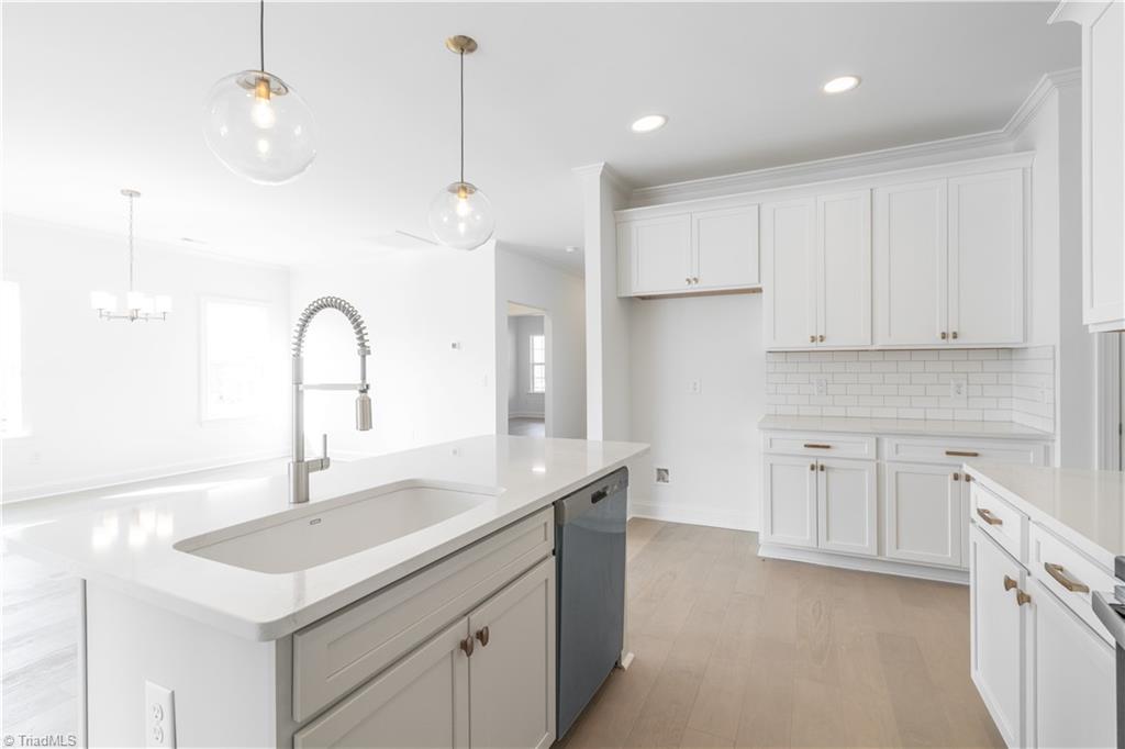 2051 Welden Ridge Road Kernersville, NC 27284 - Photo 22 of 50 Upgraded single bowl sink