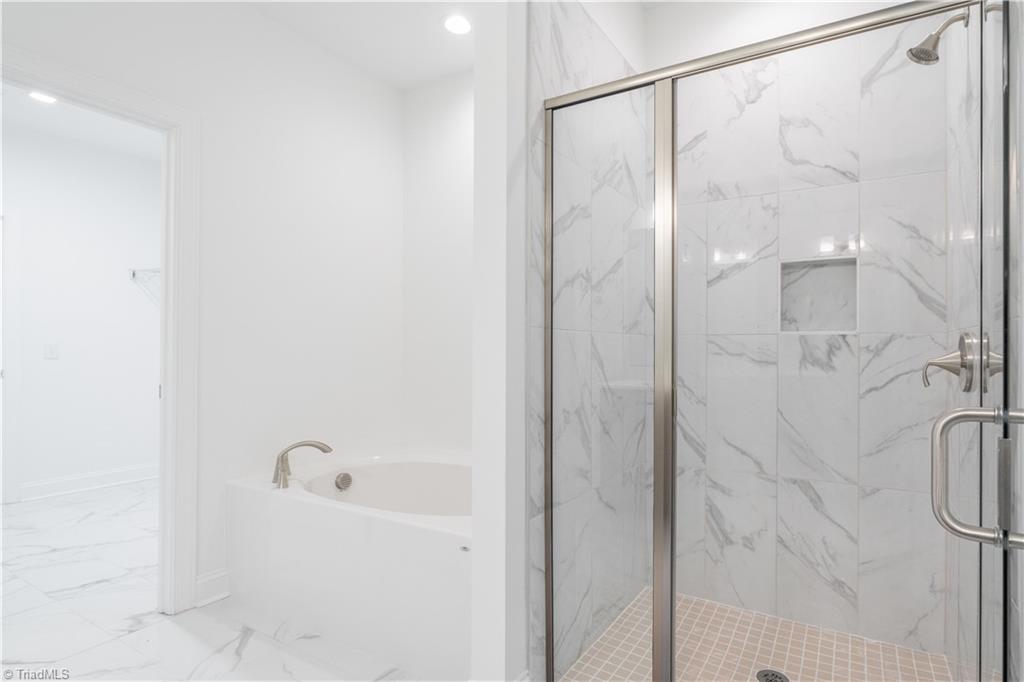 2051 Welden Ridge Road Kernersville, NC 27284 - Photo 31 of 50 Separate Shower/Tub