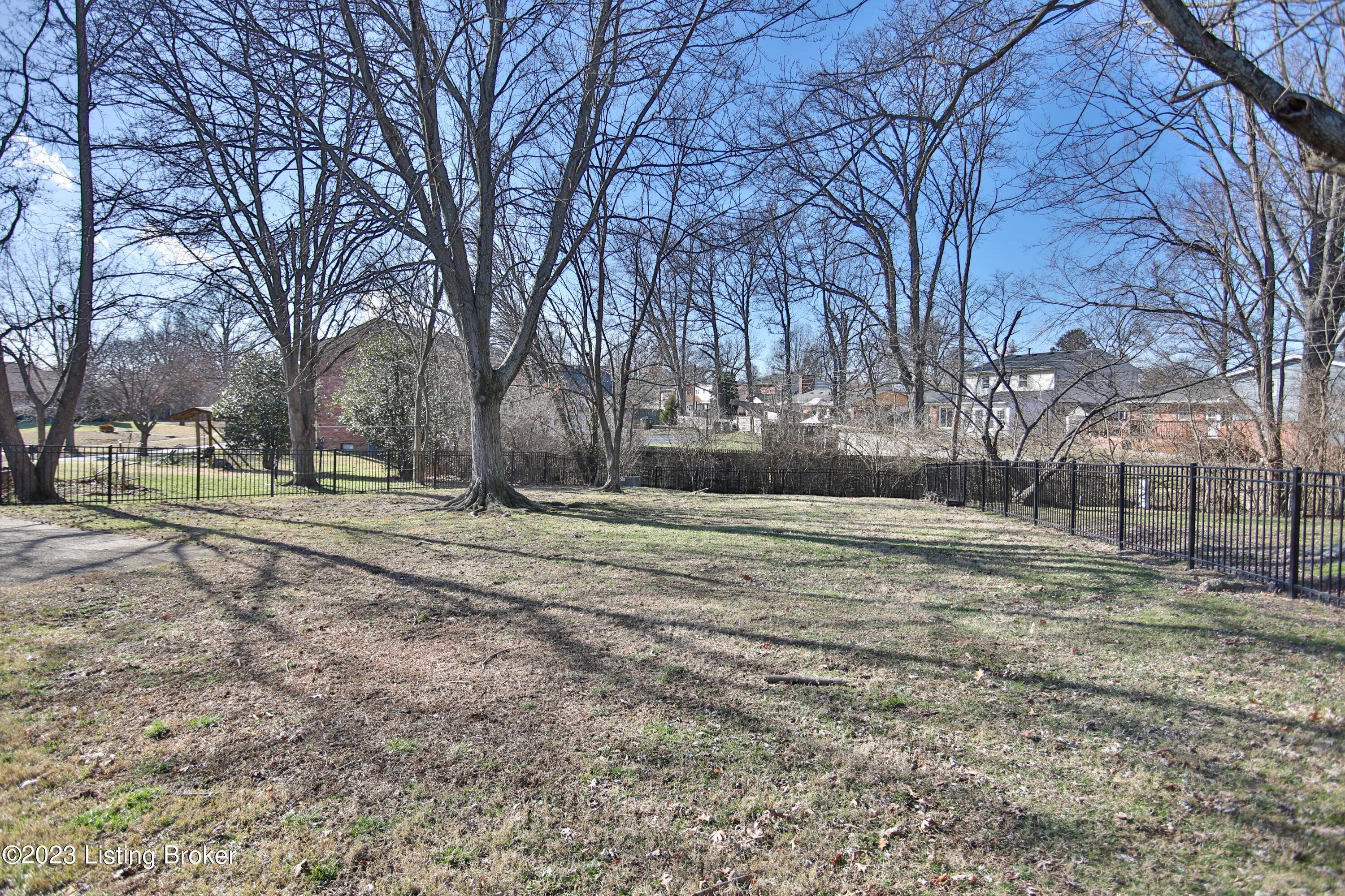 304 Blue Ridge Road Louisville, KY 40223 - Photo 40 of 42 304 Blue Ridge Rd-4