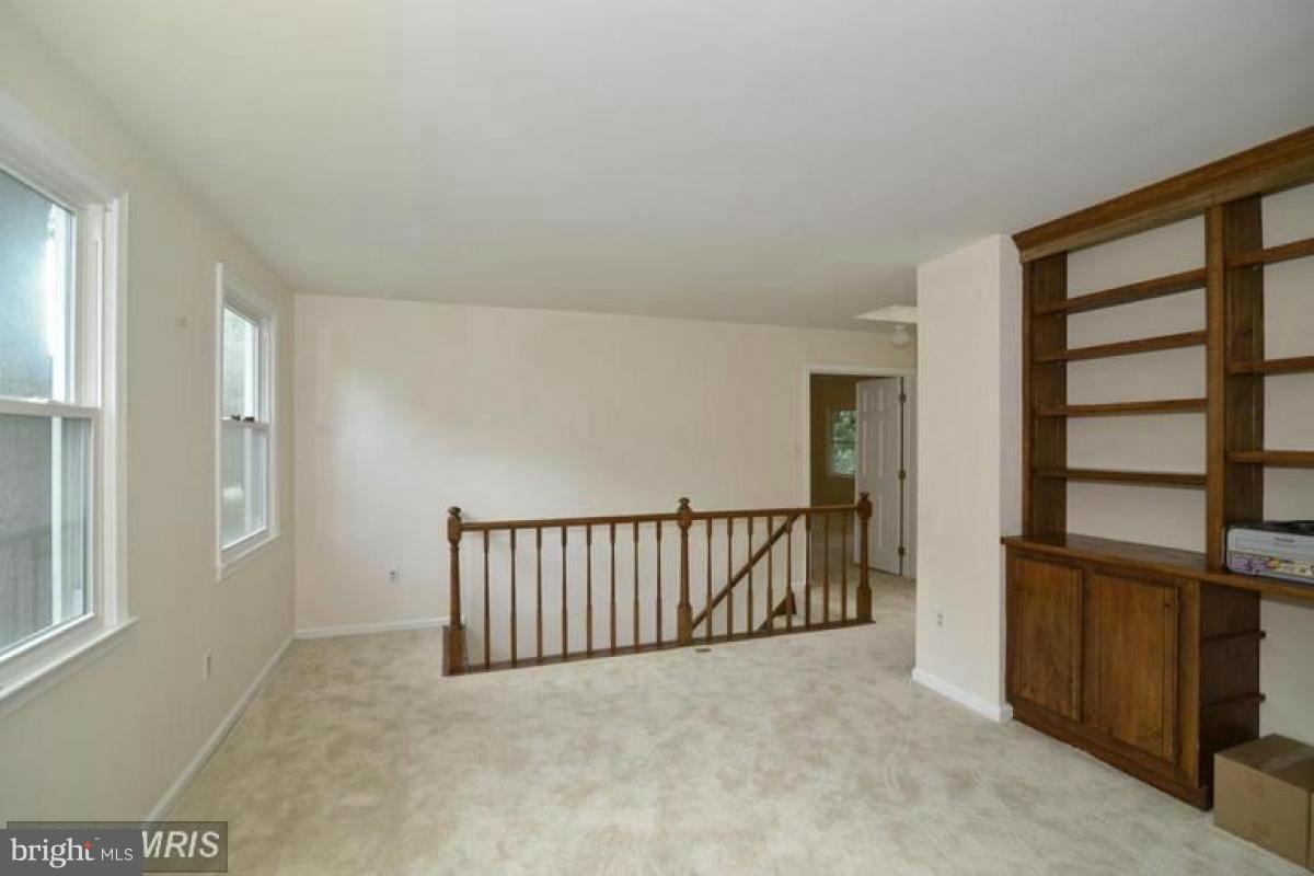 11632 Deer Forest Road Reston, VA 20194 - Photo 17 of 29 Bedroom