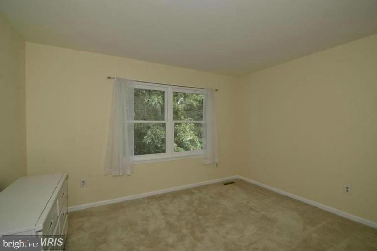 11632 Deer Forest Road Reston, VA 20194 - Photo 23 of 29 Bedroom