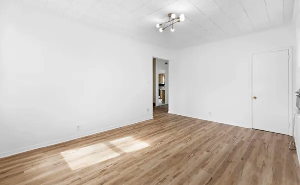 $4,150 | 56 Clifton Terrace, Unit 2, Weehawken, NJ 07086