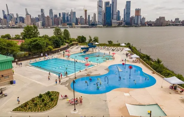 $4,150 | 56 Clifton Terrace, Unit 2, Weehawken, NJ 07086