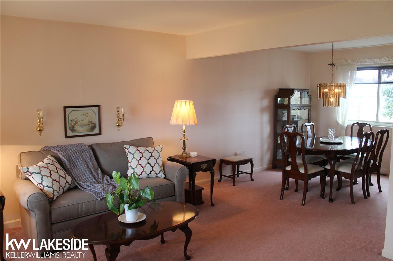 47725 Concord Road Macomb, MI 48044 - Photo 3 of 34 31342048-2.JPG