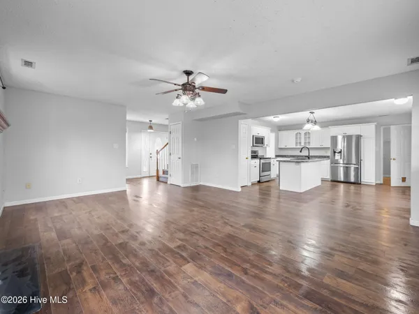 $345,000 | 1424 Belgrade-Swansboro Road, Maysville, NC 28555