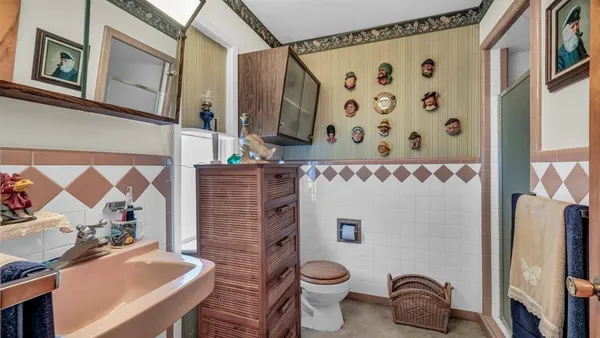 $375,000 | 3706 Red Bud Drive, Weatherford, TX 76087