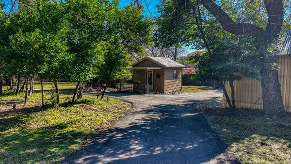 $375,000 | 3706 Red Bud Drive, Weatherford, TX 76087