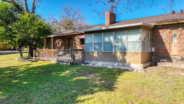 $375,000 | 3706 Red Bud Drive, Weatherford, TX 76087