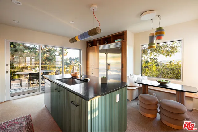 $1,850,000 | 1333 East Palmer Avenue, Glendale, CA 91205