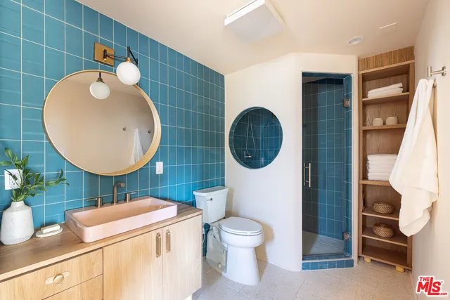 $1,850,000 | 1333 East Palmer Avenue, Glendale, CA 91205