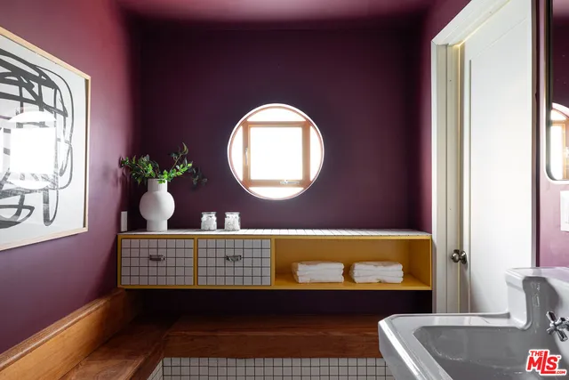 $1,850,000 | 1333 East Palmer Avenue, Glendale, CA 91205