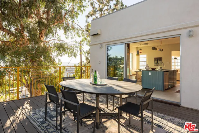 $1,850,000 | 1333 East Palmer Avenue, Glendale, CA 91205