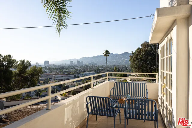 $1,850,000 | 1333 East Palmer Avenue, Glendale, CA 91205