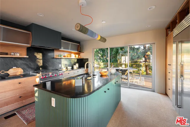 $1,850,000 | 1333 East Palmer Avenue, Glendale, CA 91205