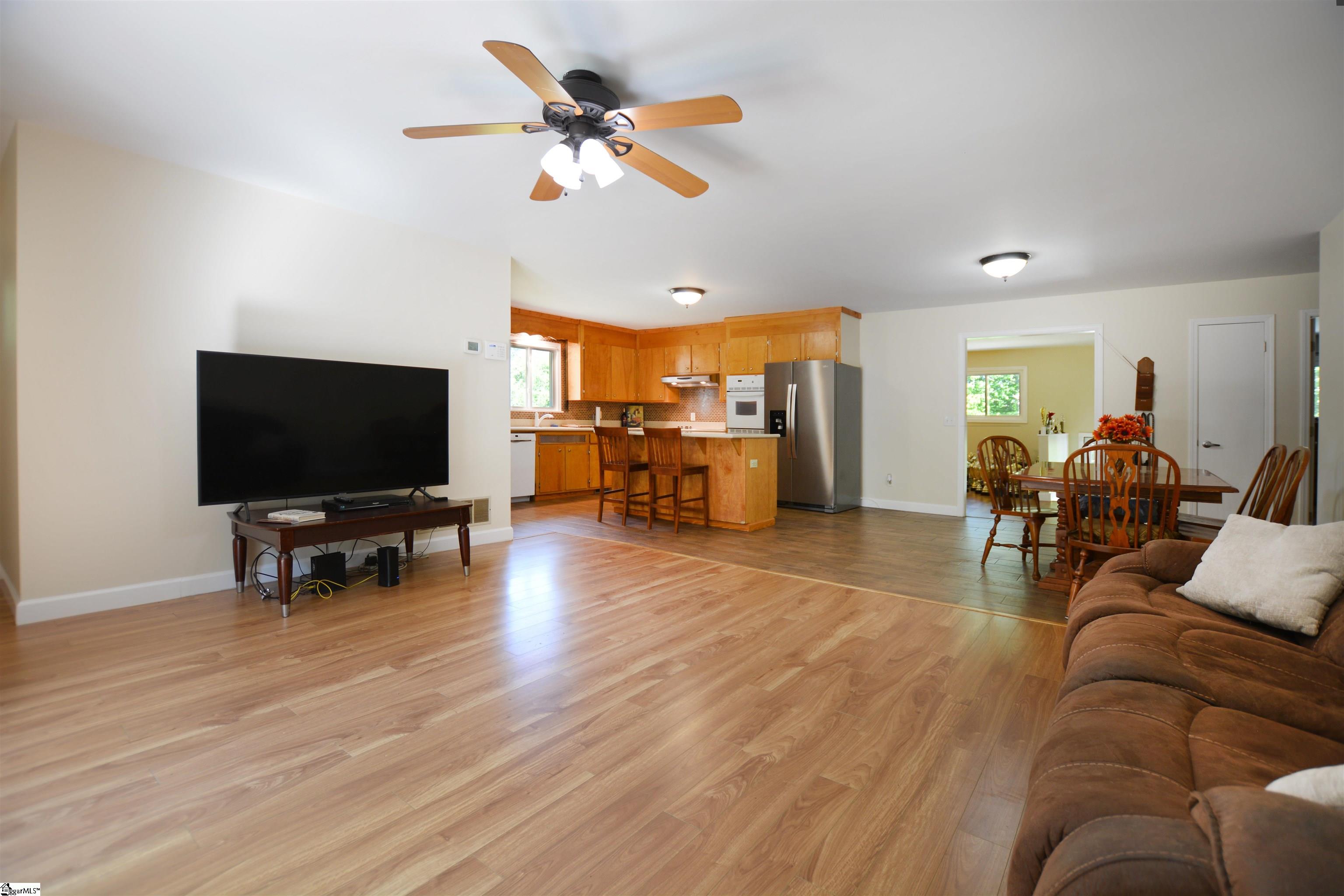 288 Raines Road Easley, SC 29640 - Photo 23 of 37