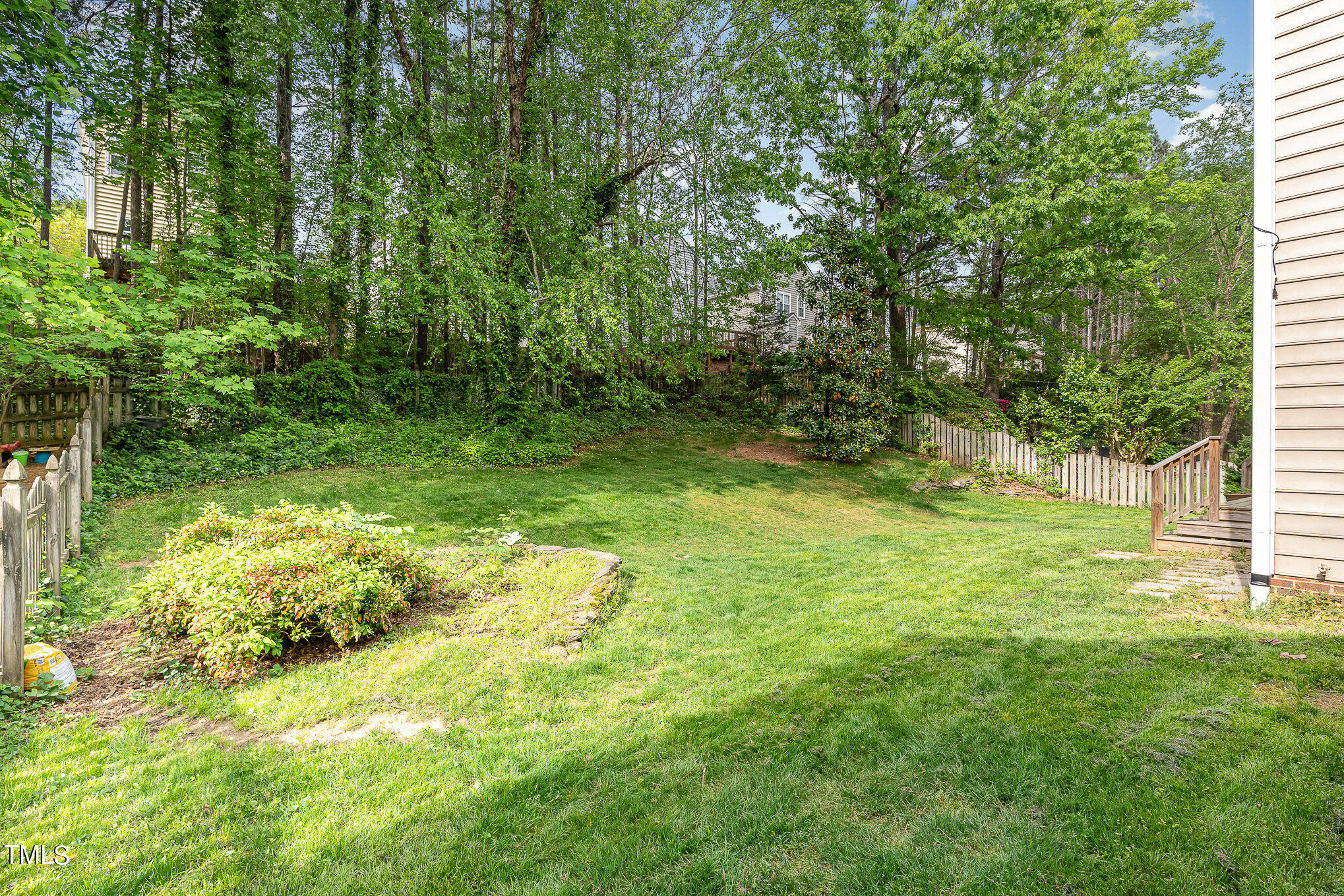 5233 Covington Bend Drive Raleigh, NC 27613 - Photo 37 of 44 040_dsc00015-edit