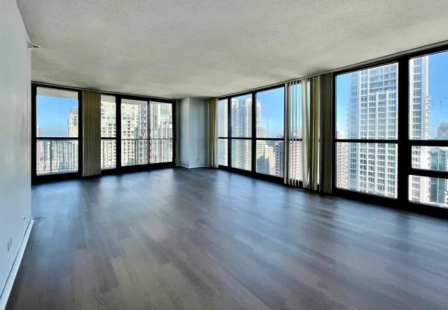 $3,250 | 10 East Ontario Street, Unit 4708, Chicago, IL 60611