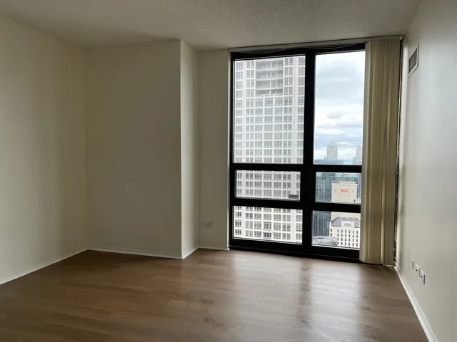 $3,250 | 10 East Ontario Street, Unit 4708, Chicago, IL 60611