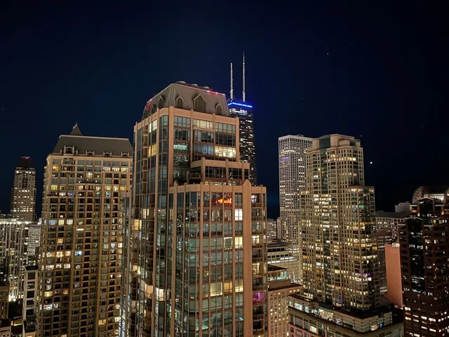 $3,250 | 10 East Ontario Street, Unit 4708, Chicago, IL 60611