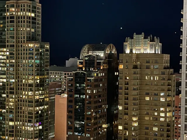 $3,250 | 10 East Ontario Street, Unit 4708, Chicago, IL 60611