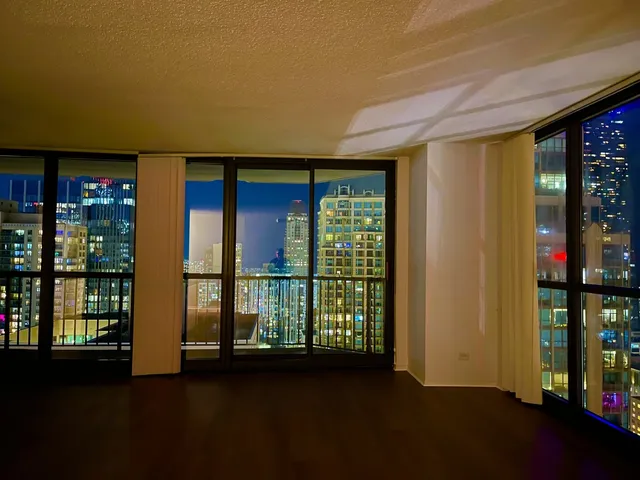 $3,250 | 10 East Ontario Street, Unit 4708, Chicago, IL 60611