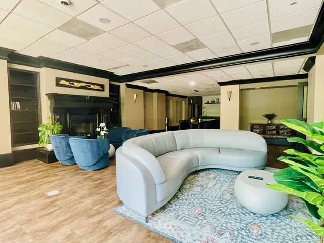 $3,250 | 10 East Ontario Street, Unit 4708, Chicago, IL 60611