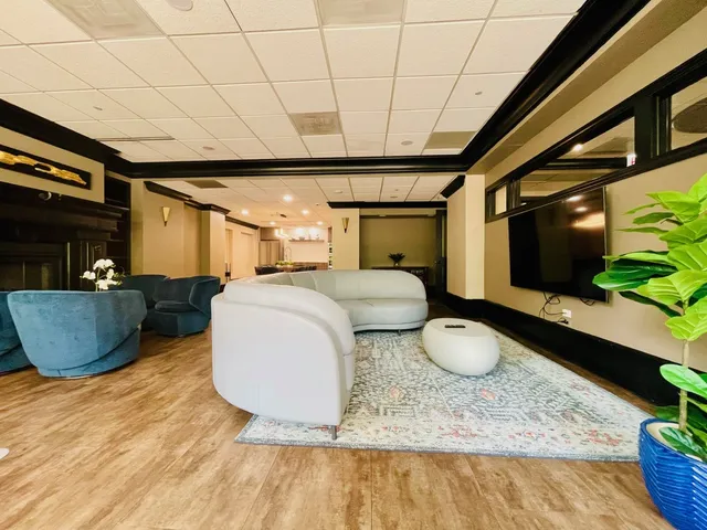 $3,250 | 10 East Ontario Street, Unit 4708, Chicago, IL 60611