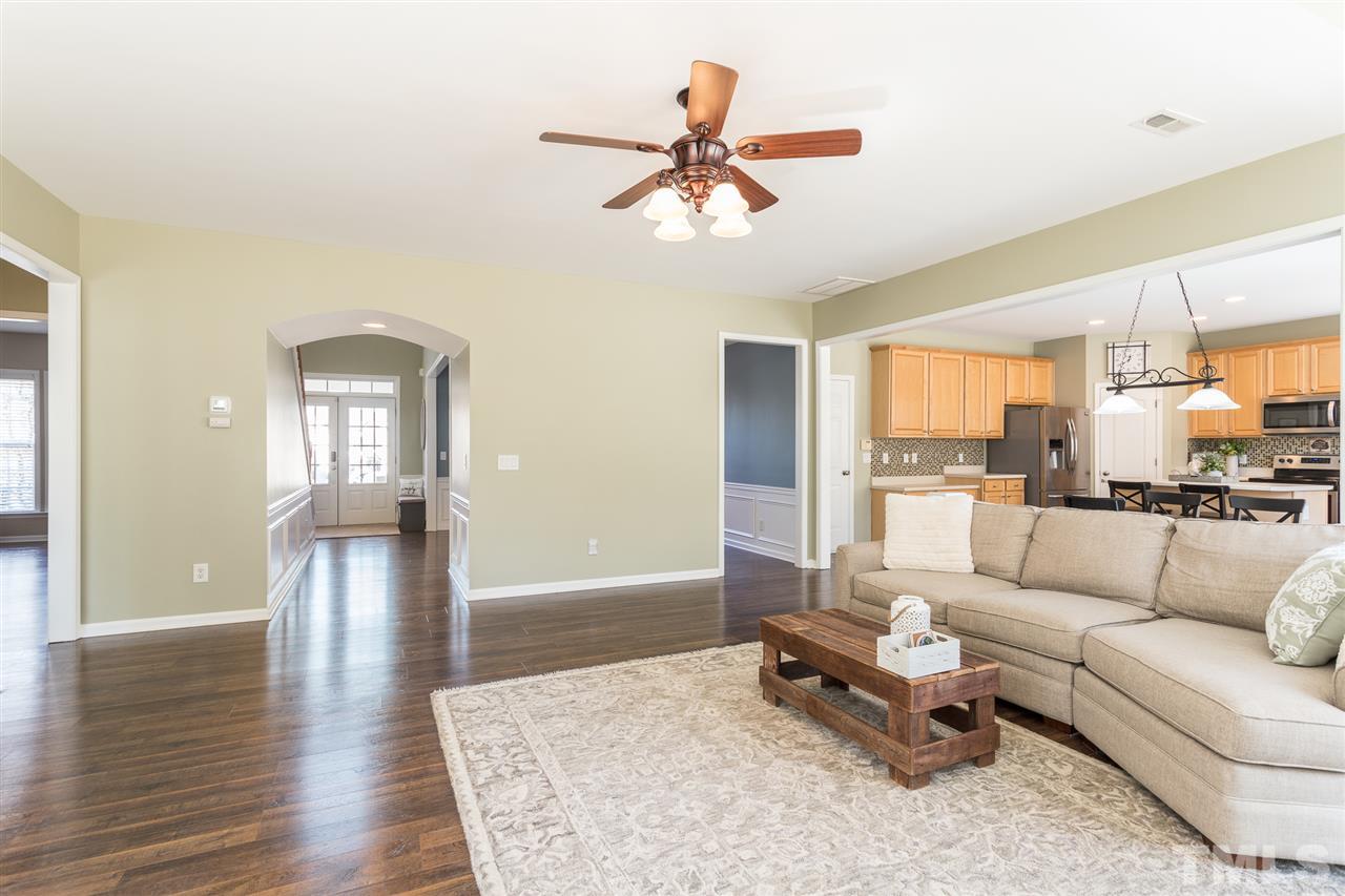 5405 Glorietta Circle Raleigh, NC 27613 - Photo 12 of 30