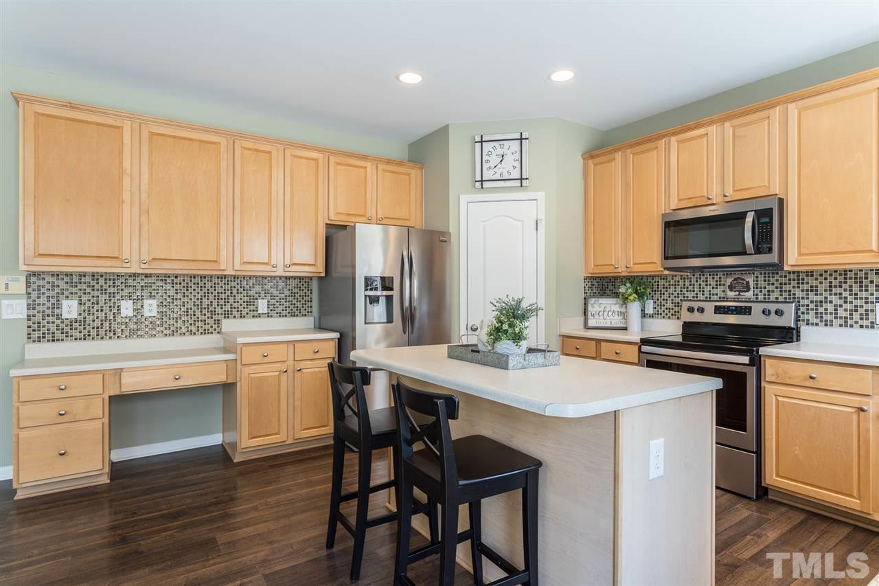 5405 Glorietta Circle Raleigh, NC 27613 - Photo 16 of 30