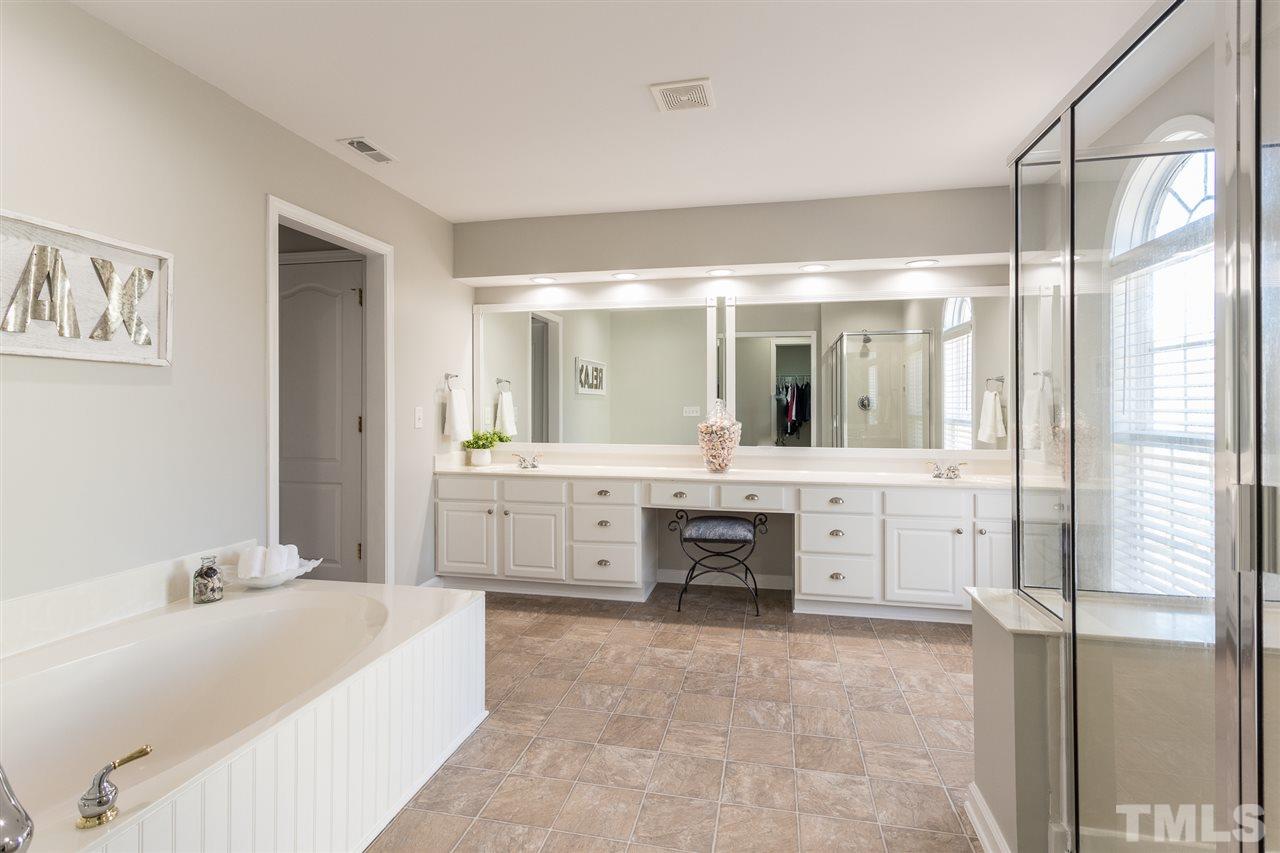 5405 Glorietta Circle Raleigh, NC 27613 - Photo 27 of 30