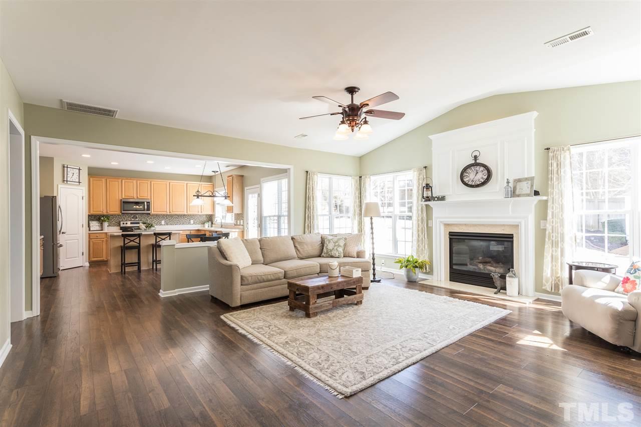 5405 Glorietta Circle Raleigh, NC 27613 - Photo 9 of 30