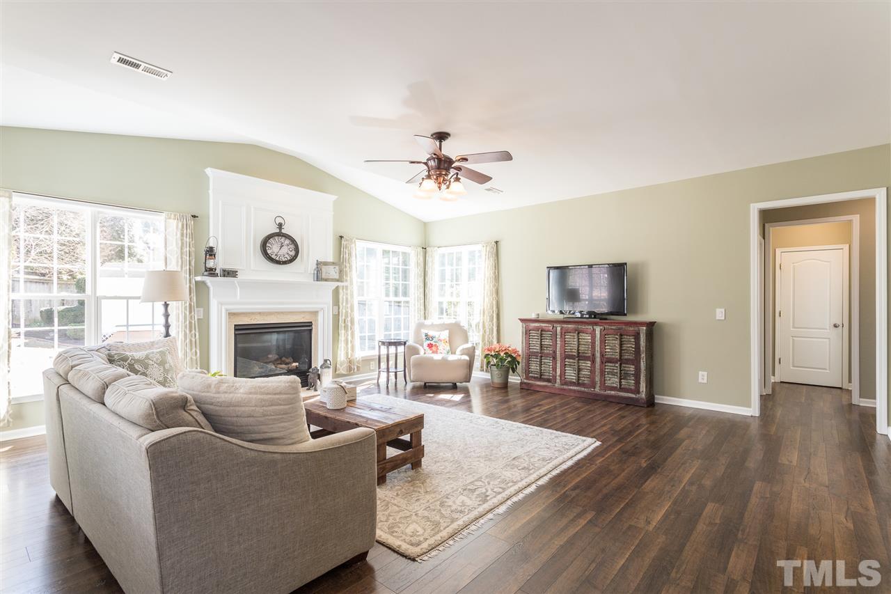 5405 Glorietta Circle Raleigh, NC 27613 - Photo 10 of 30