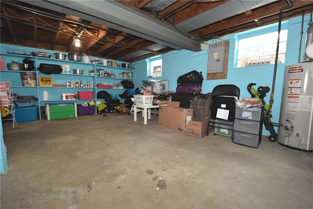 1809 Greentree Road Pittsburgh, PA 15220 - Photo 15 of 19 Gallery Image 15