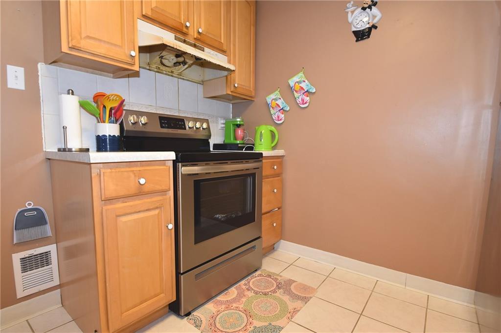 1809 Greentree Road Pittsburgh, PA 15220 - Photo 8 of 19 Gallery Image 8