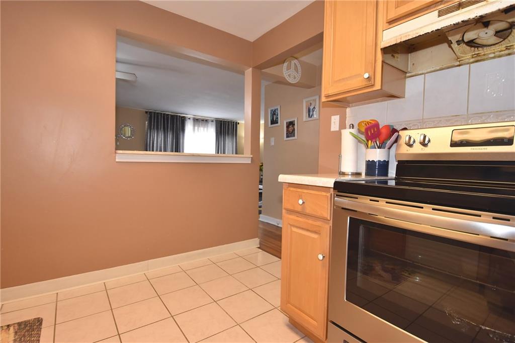 1809 Greentree Road Pittsburgh, PA 15220 - Photo 9 of 19 Gallery Image 9