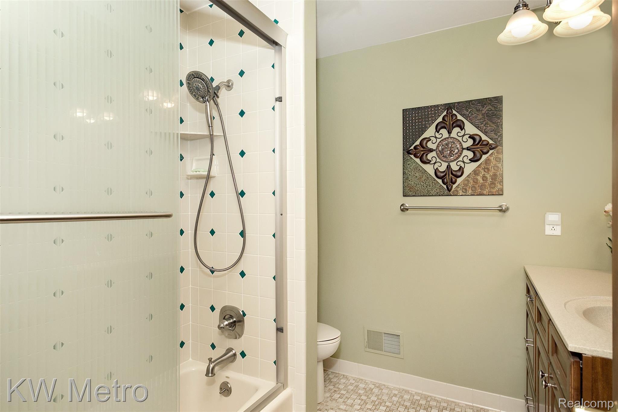 615 Trinway Road Troy, MI 48085 - Photo 22 of 49 Trinway-25.jpg