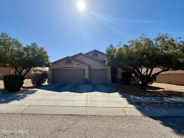 $415,000 | 10752 South Bear Table Tank Drive, Vail, AZ 85641