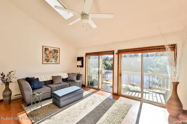 $319,000 | 44 Loo Bridge Lane, Unit 14B, Windham, NY 12496