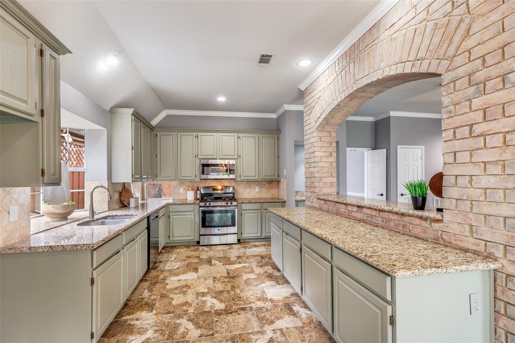 2704 Wind Ridge McKinney, TX 75072 - Photo 10 of 35