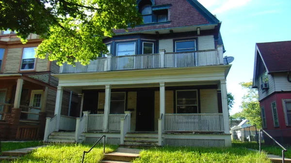 $299,000 | 3320 West St Paul Avenue, Unit 3322, Milwaukee, WI 53208
